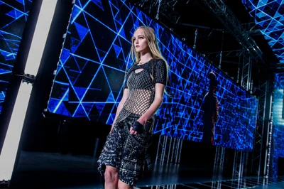 Look 1